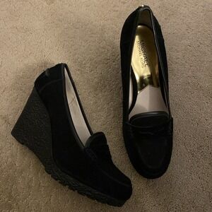 MICHAEL KORS WOMEN'S "RORY" LOAFER WEDGE PUMPS BLACK LEATHER UPPER 9.5 M‎